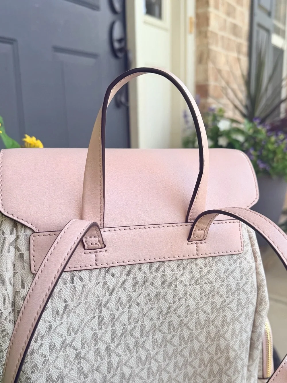 Michael KORS Jet Set Signature Pink Coated Canvas Drawstring Backpack Gold Chain